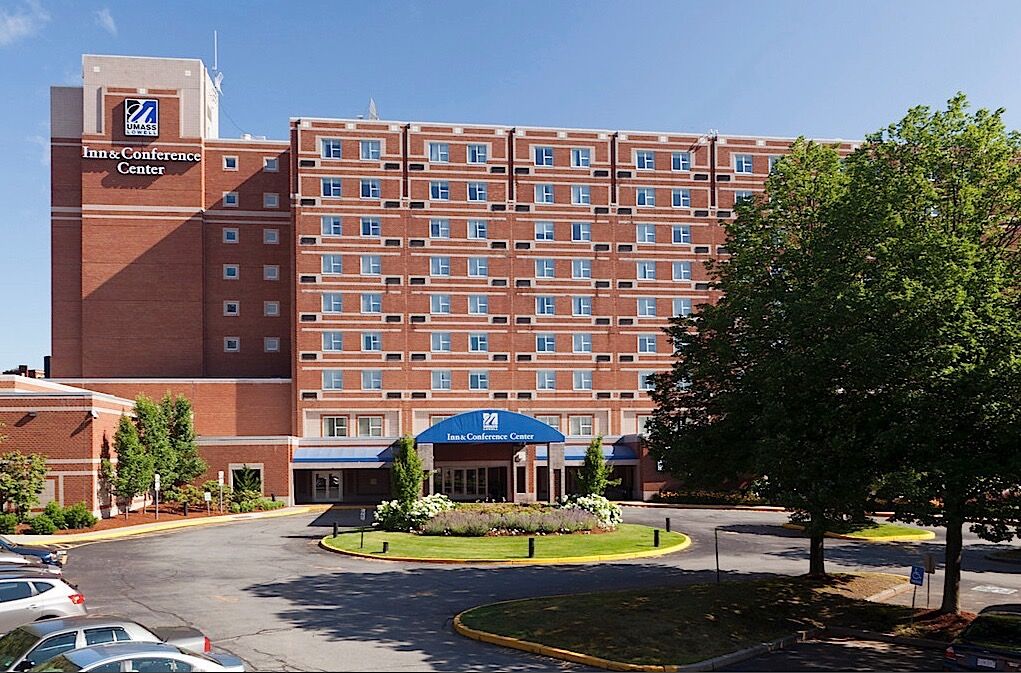 Umass Lowell Inn And Conference Center Buitenkant foto